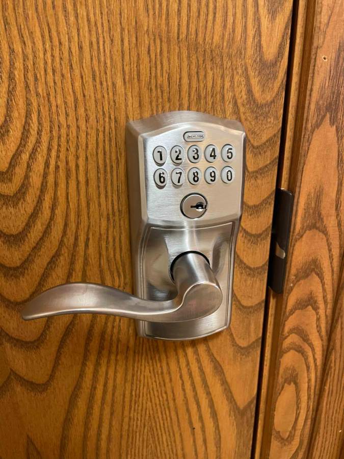 smart door lock installation